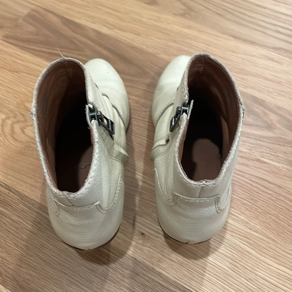 Madewell White Charley Booties
